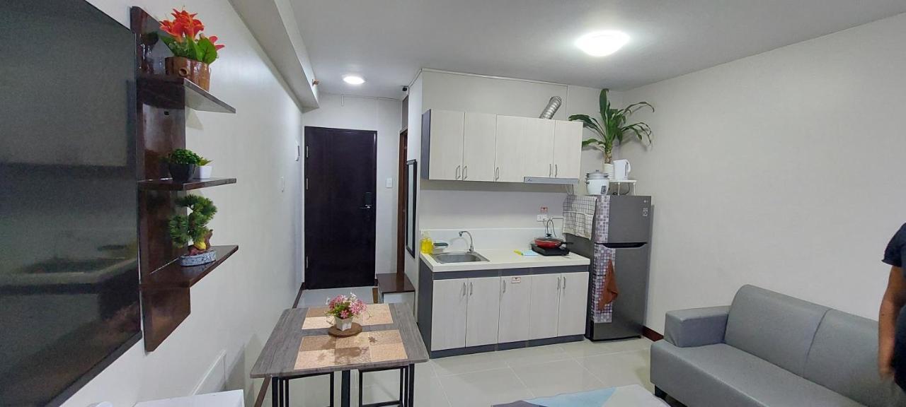 Dracarys Place 2 Condo With Balcony Unlimited Wifi Lapulapu City View Eksteriør billede