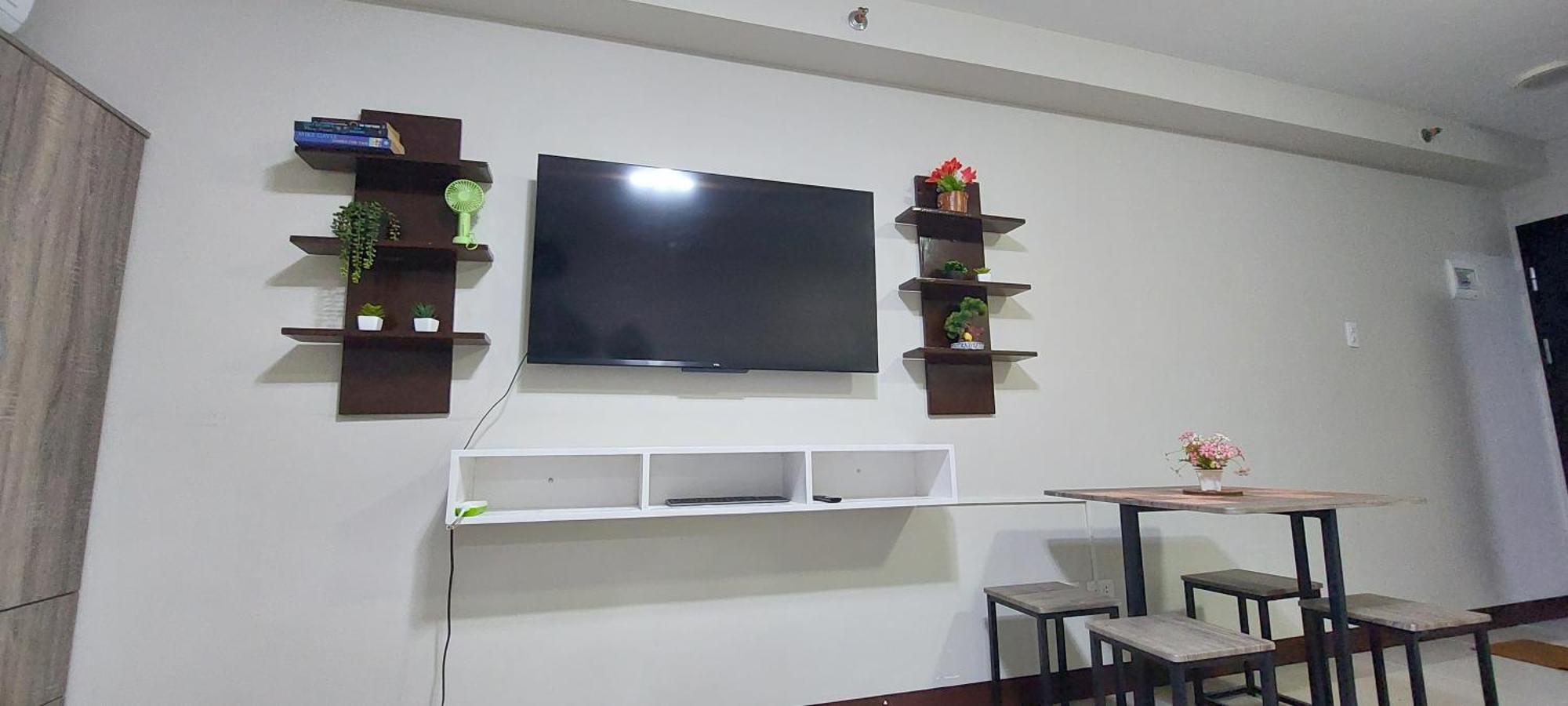 Dracarys Place 2 Condo With Balcony Unlimited Wifi Lapulapu City View Eksteriør billede