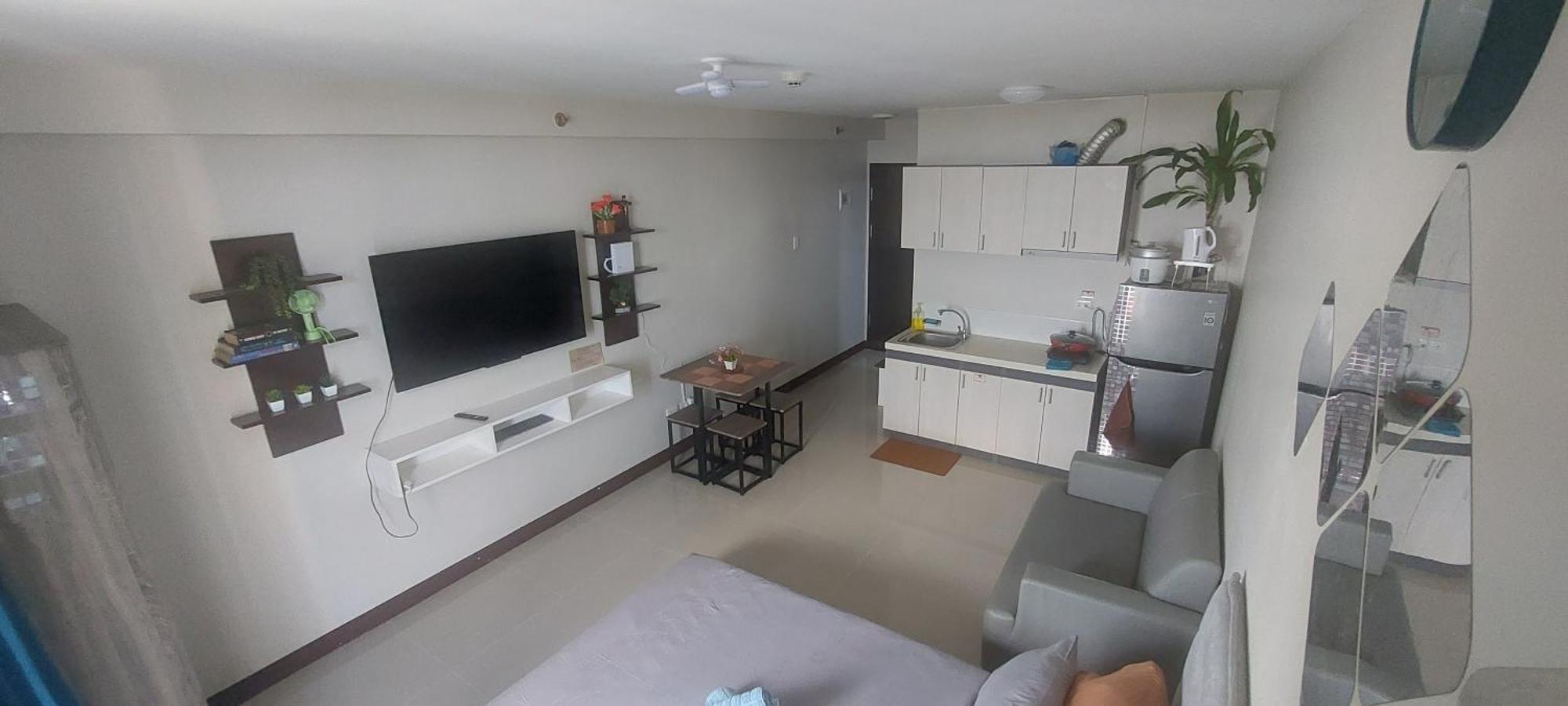 Dracarys Place 2 Condo With Balcony Unlimited Wifi Lapulapu City View Eksteriør billede
